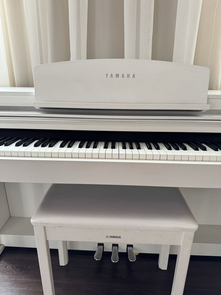 Цифровое пианино YAMAHA Clavinova CSP-170 (White)