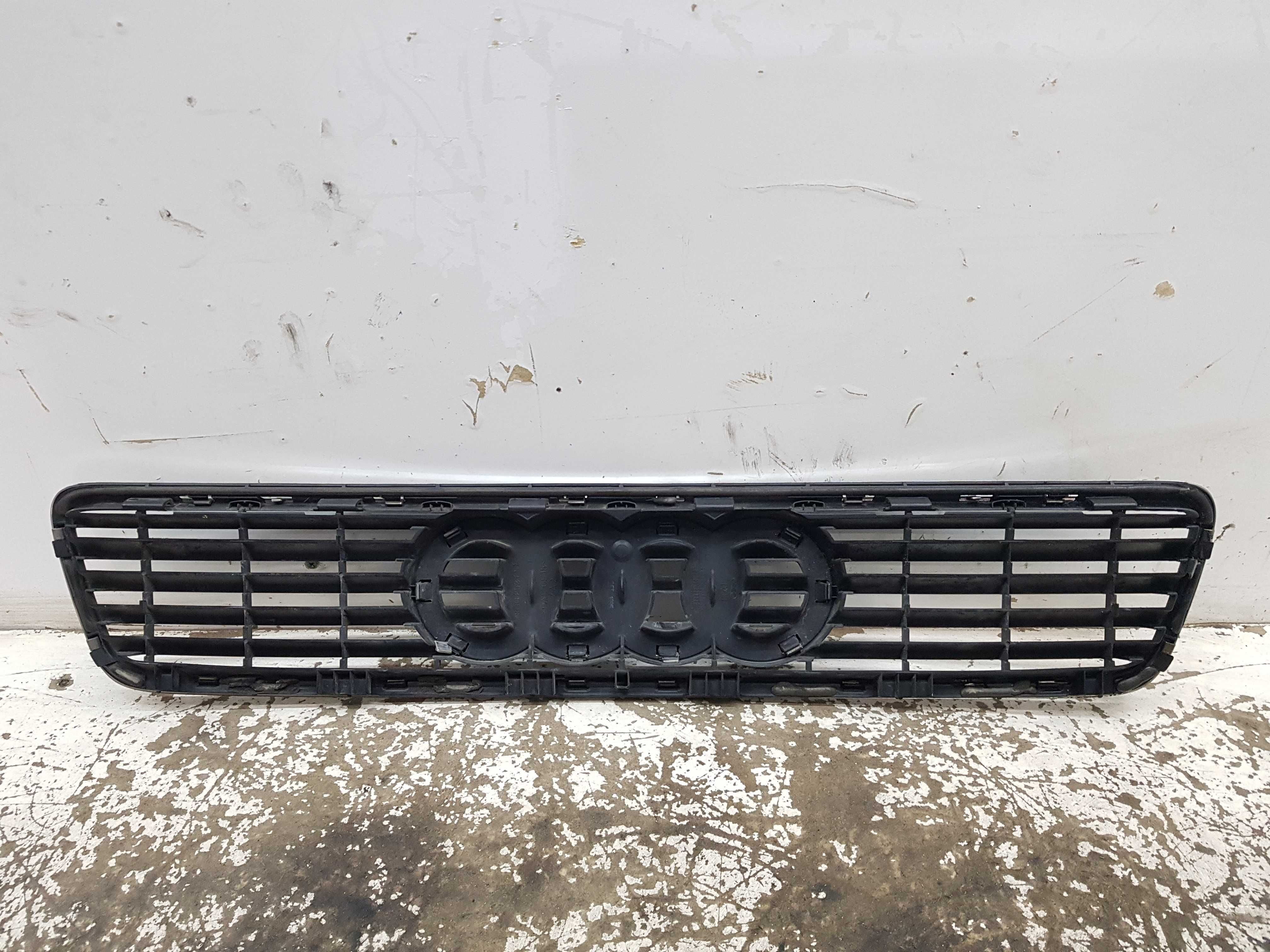 Audi A4 B5 Grill Atrapa Chłodnicy