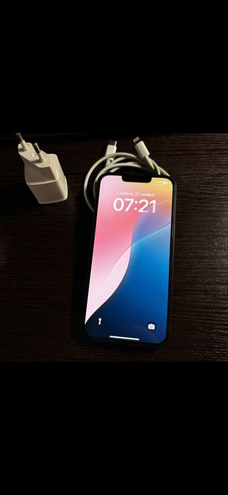 Продам Apple iPhone 13 128 гб