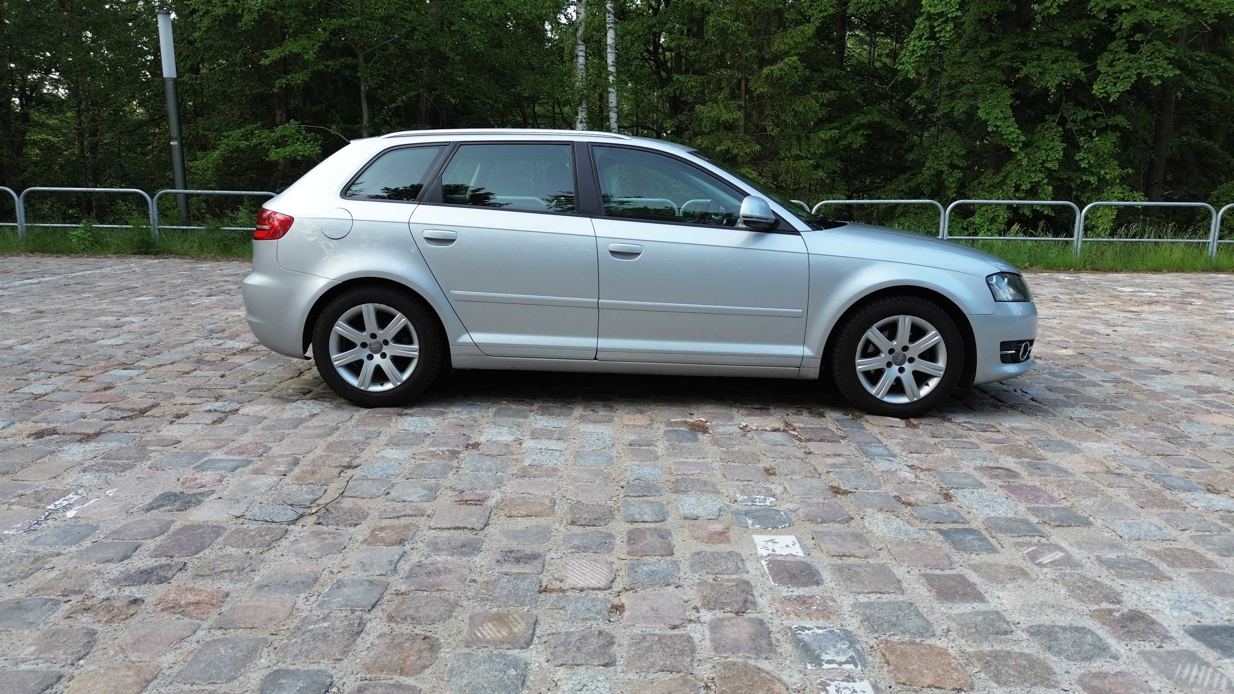 Audi A3 8P • Sportback • 2009 • 5-drzwiowy • 1.4TFSI 125KM