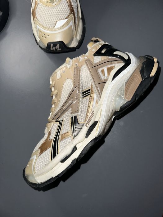 Balenciaga Runner