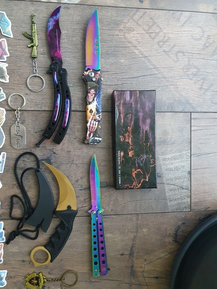 Noże naklejki bryloki cs go