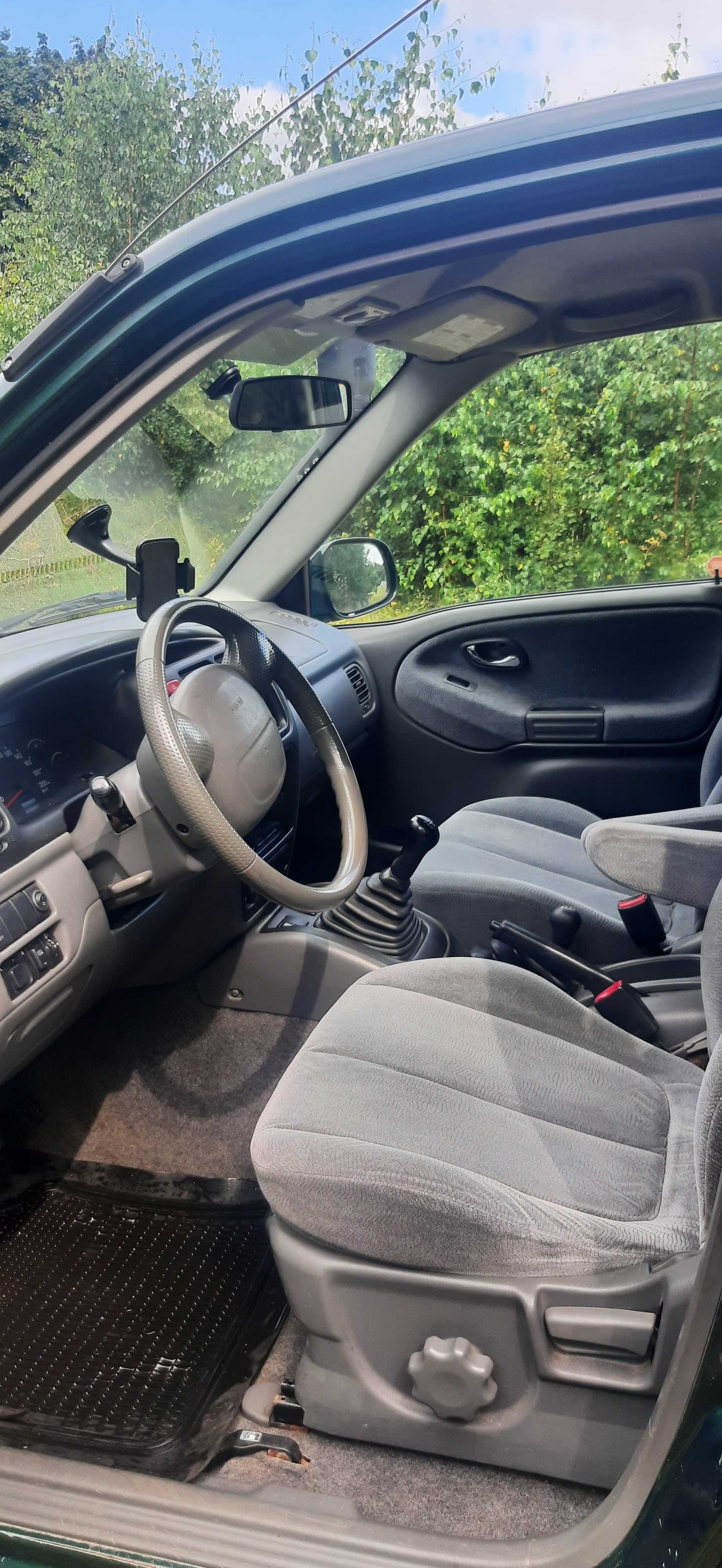 Suzuki Grand Vitara XL7