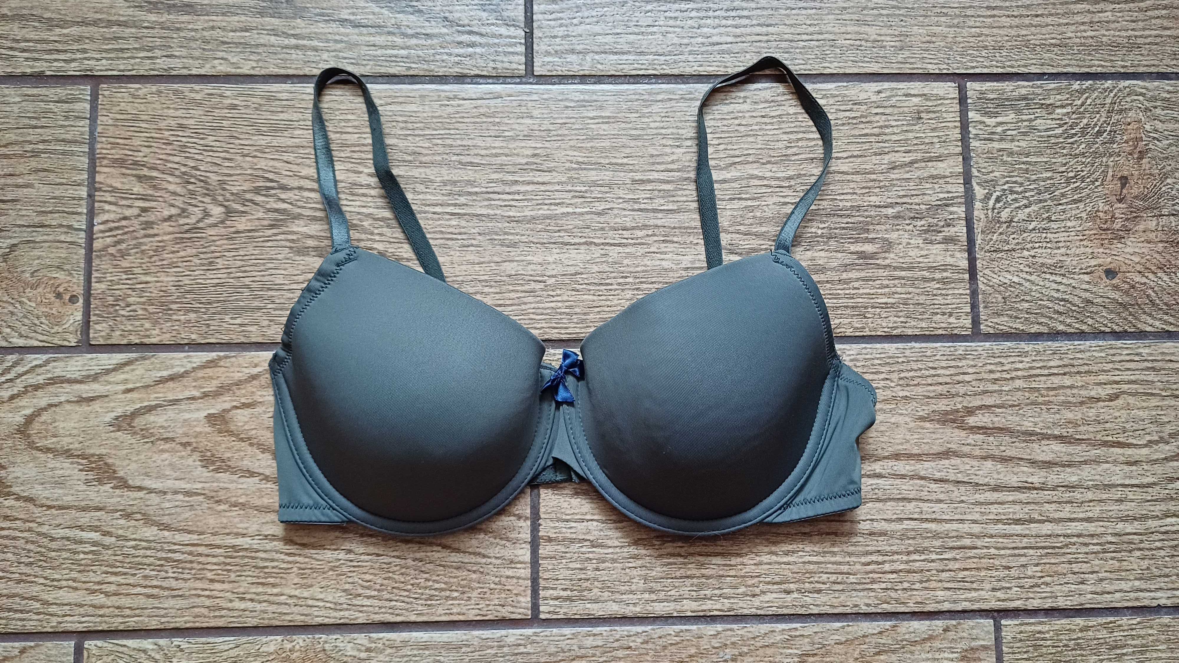 Zielony biustonosz HUNKEMÖLLER R. 85 C