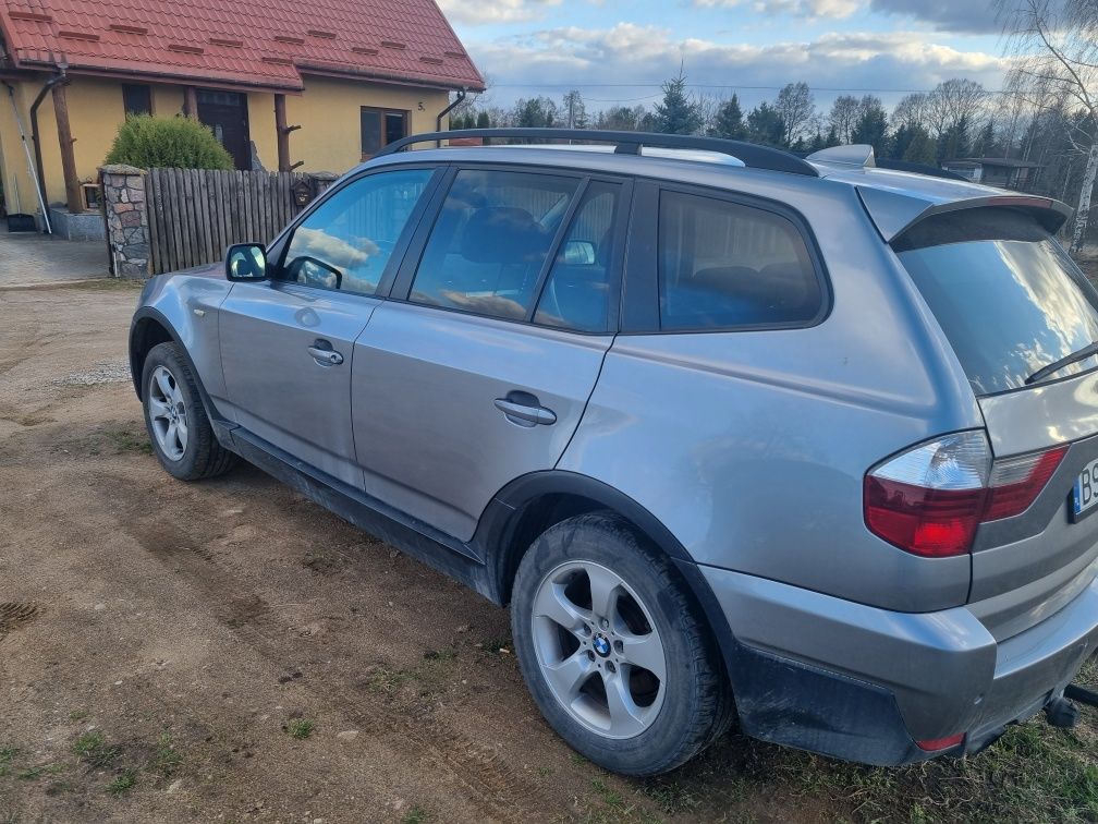 BMW  X3 rok 2008
2l dizel przebieg 270 tyś.