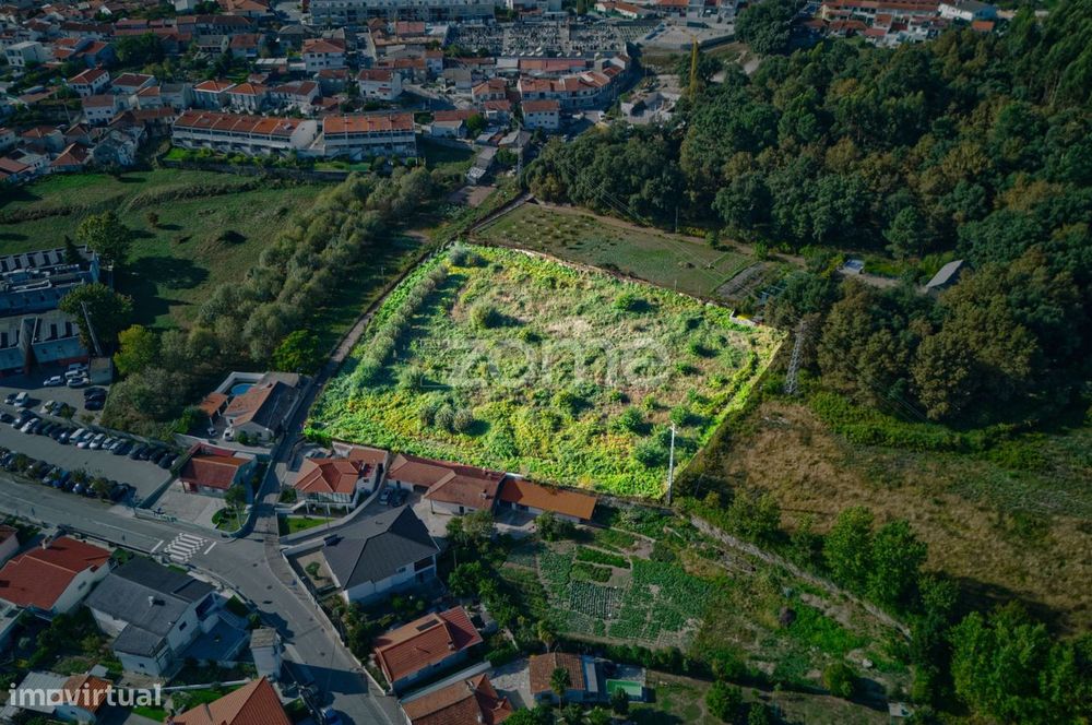 Terreno 10.500m² com projeto aprovado em Urgezes – Guimarães