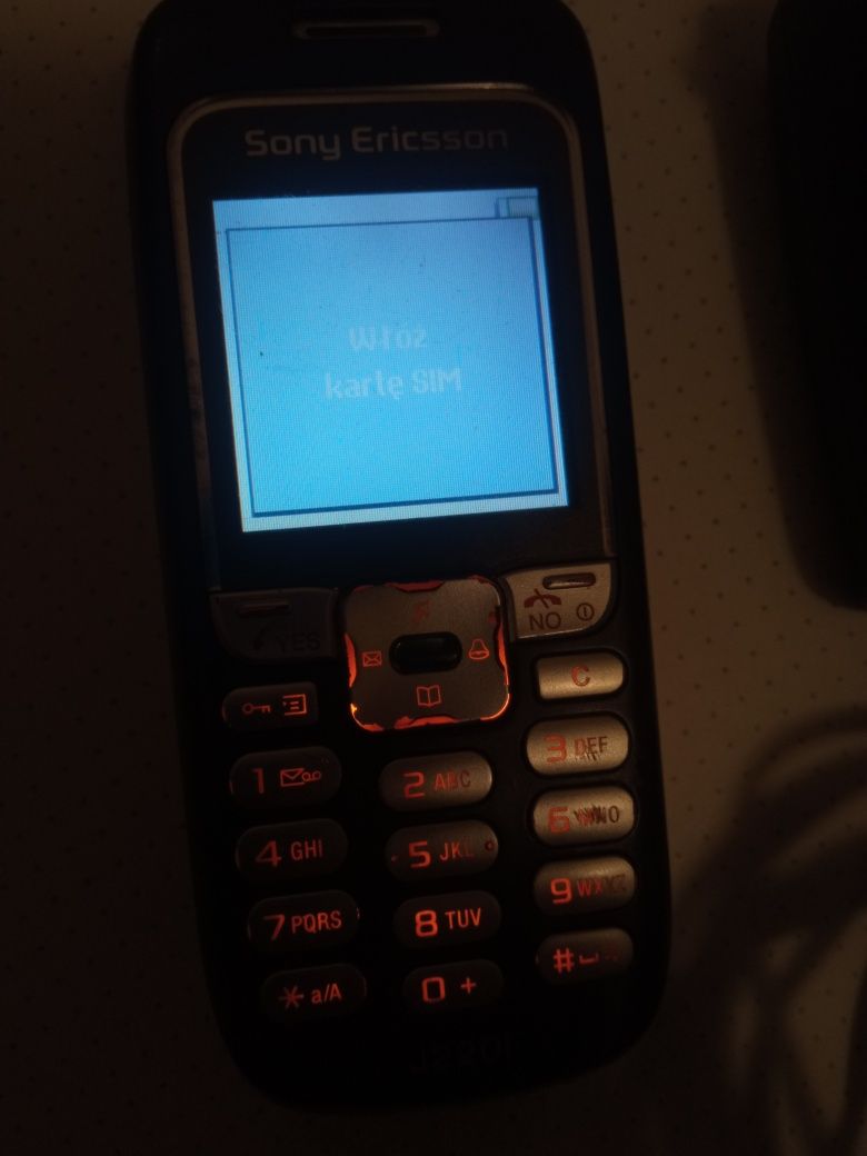 Telefon Sony Ericsson J220i