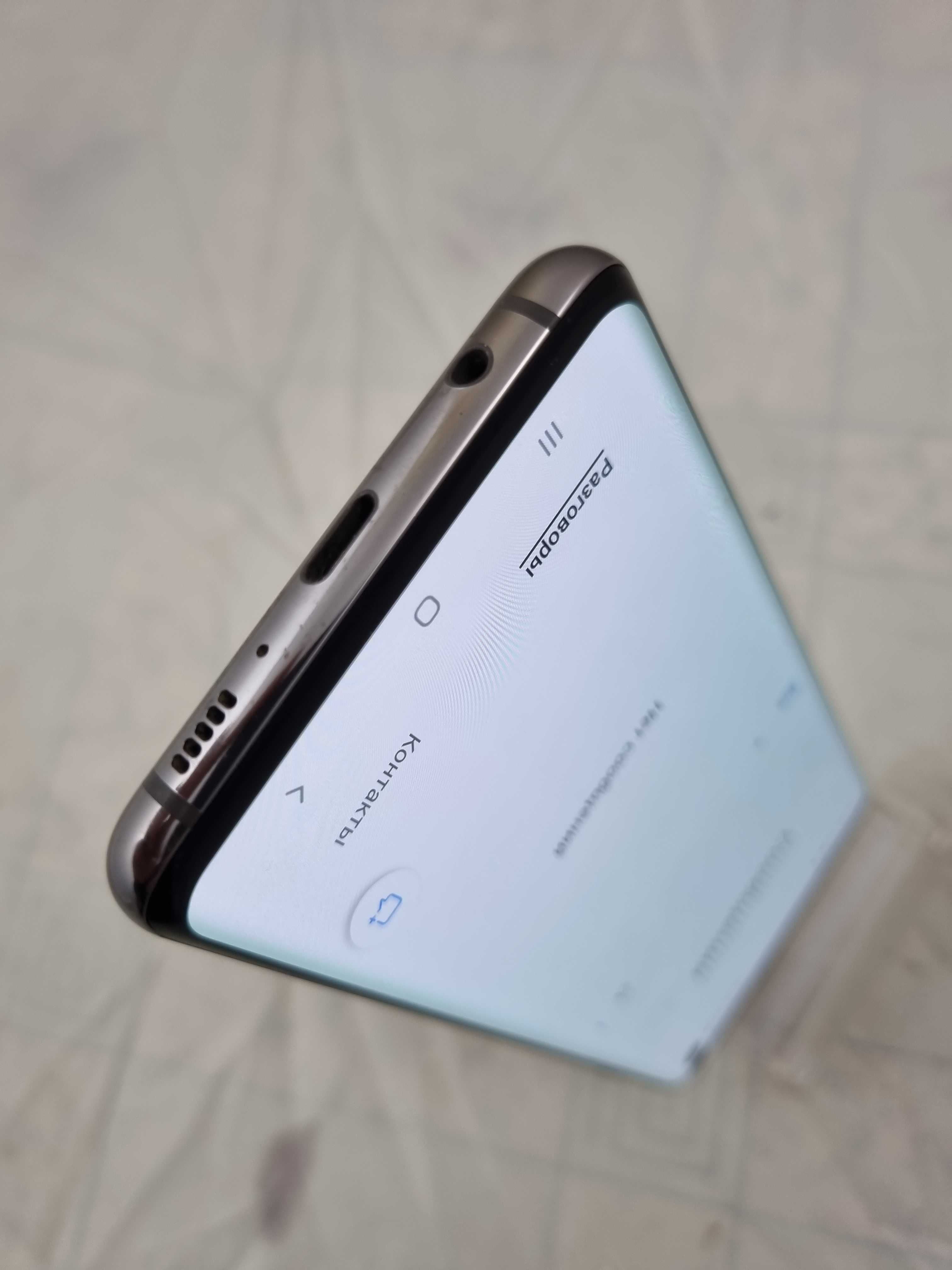Samsung Galaxy S10+ SM-G975U1 8/128Gb хорошее состояние