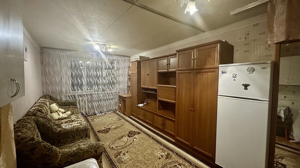 Продається кімната в гуртожитку - Святишинський р-н