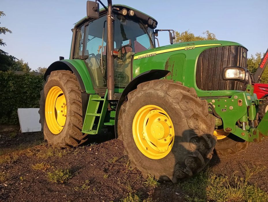John Deere 6520 Premium  John Deere 6520 Premium,tuz, miękka oś, klimatyzacja, 4 pary hydraulik