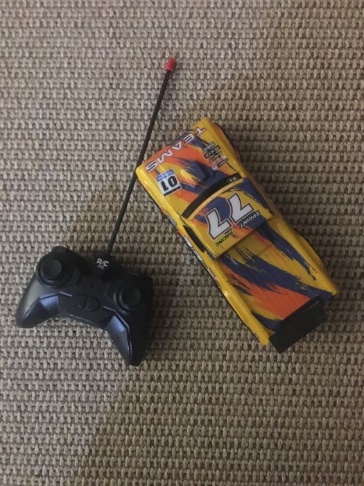 Carro tele comandado