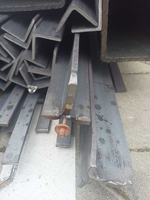 Kątownik g/w 60x60x6 60 6 kątowniki stal stalowe I gatunek