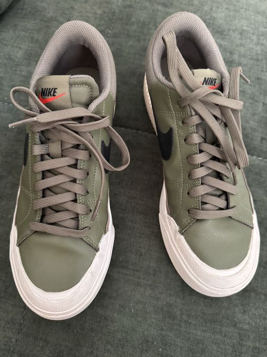 NIKE shoes . 39 размер