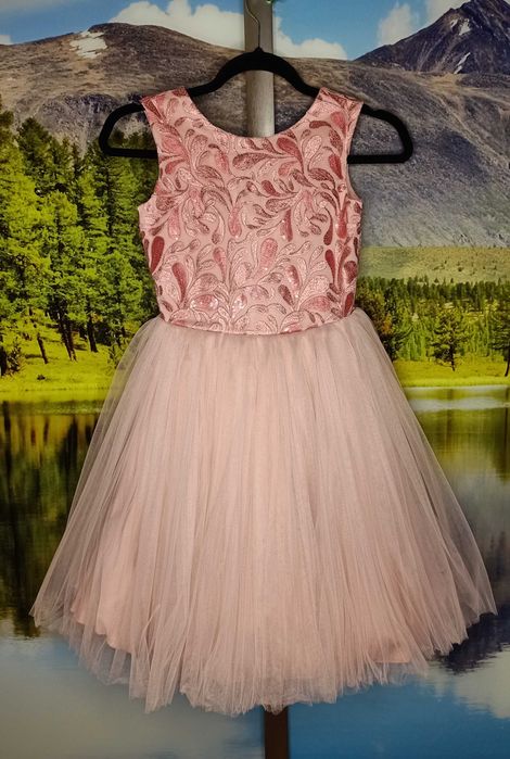 Святкова сукня Zironka на зріст 146 см – як нова!