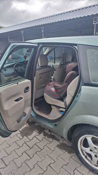 renault grand scenik