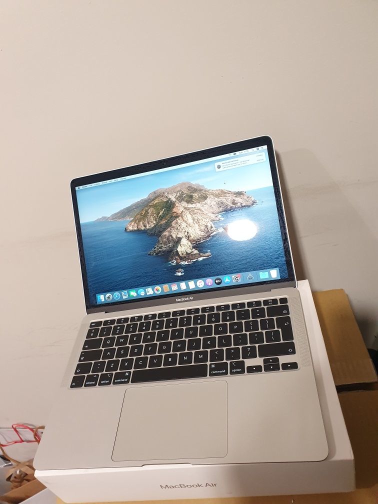 Laptop MacBook Air 13 i3 8/256 A2179