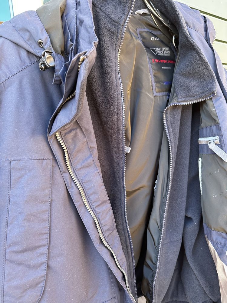 Casaco em azul escuro com impermeável - Parka da Gant