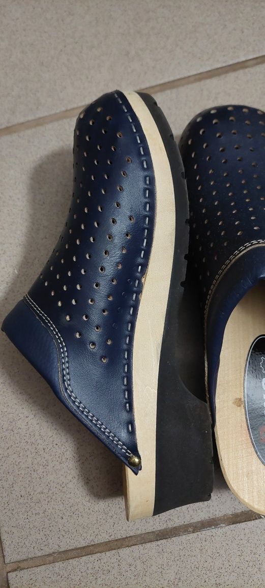 Buty drewniaki BUXA skórzane na gumowej podeszwie