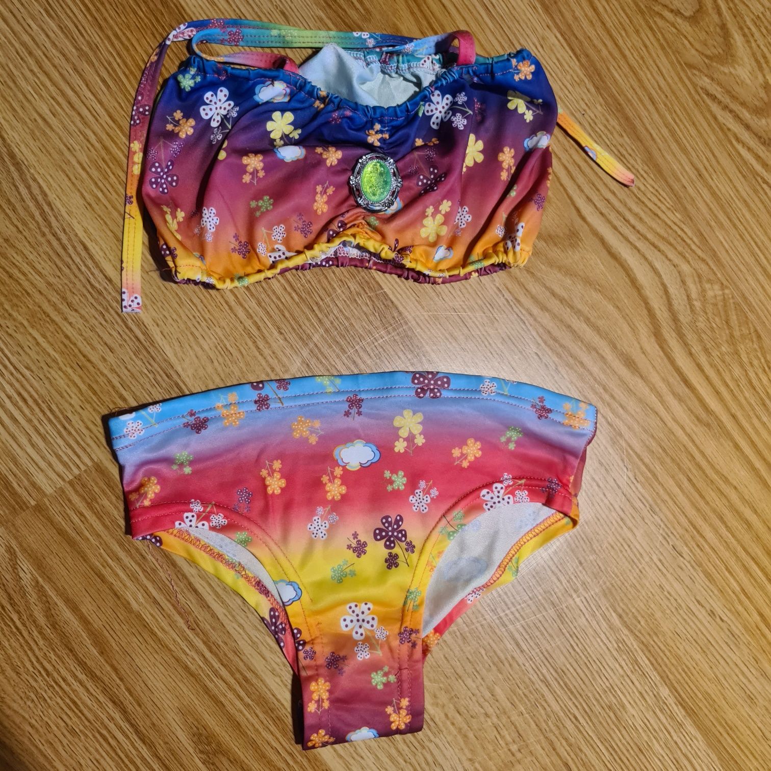 Bikini com cauda de sereia