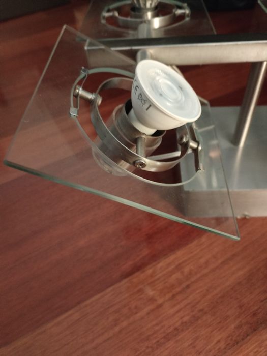 Candeeiro de aço escovado com focos leds direcionais rotativos