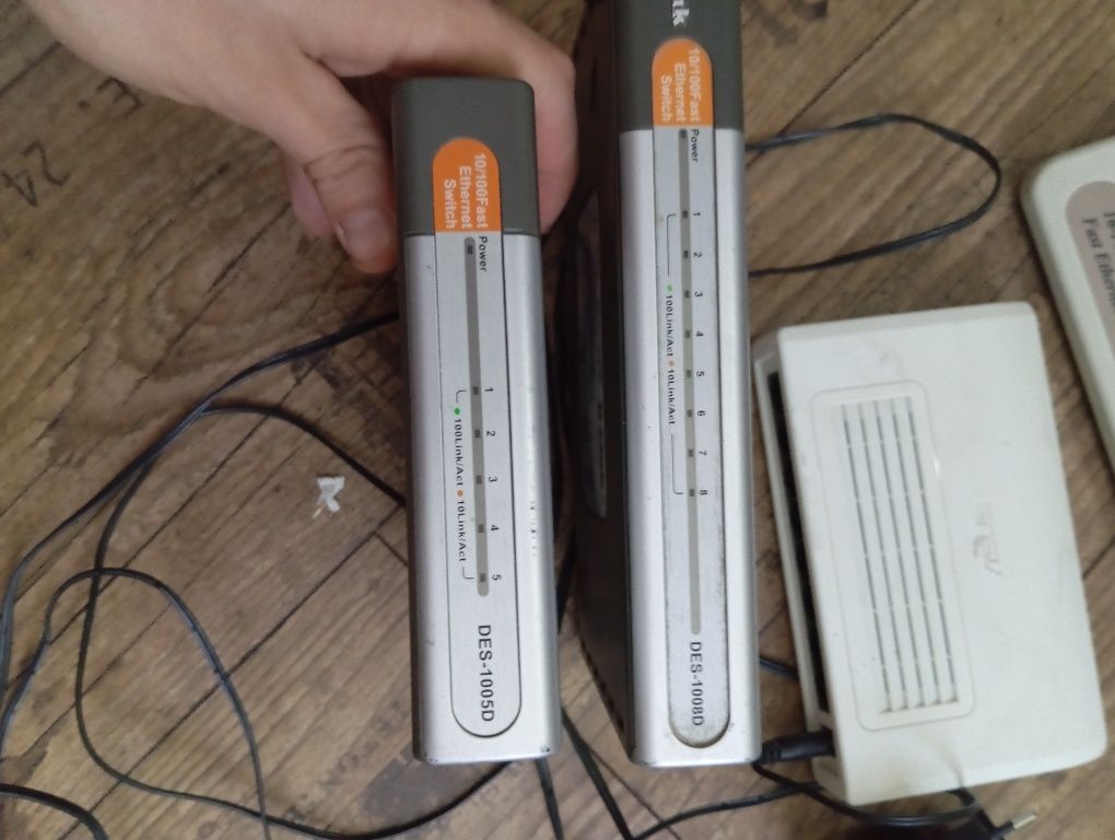 Все по 140 грн роутер, свитч switch 8 16 4