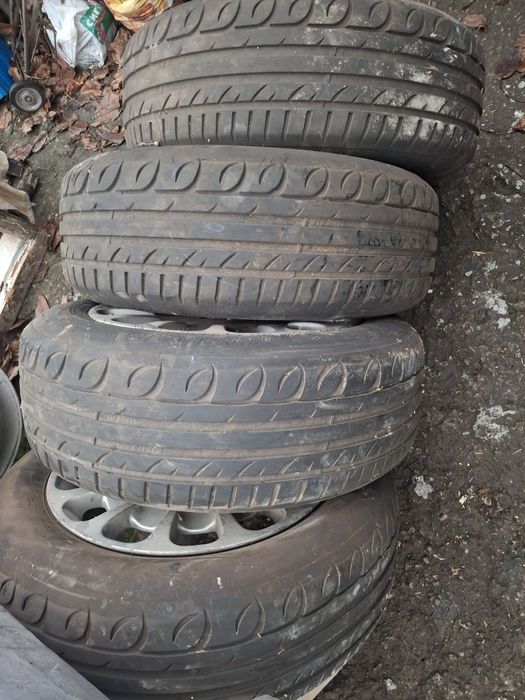 Продам комплект резины с дисками 215/60 R17