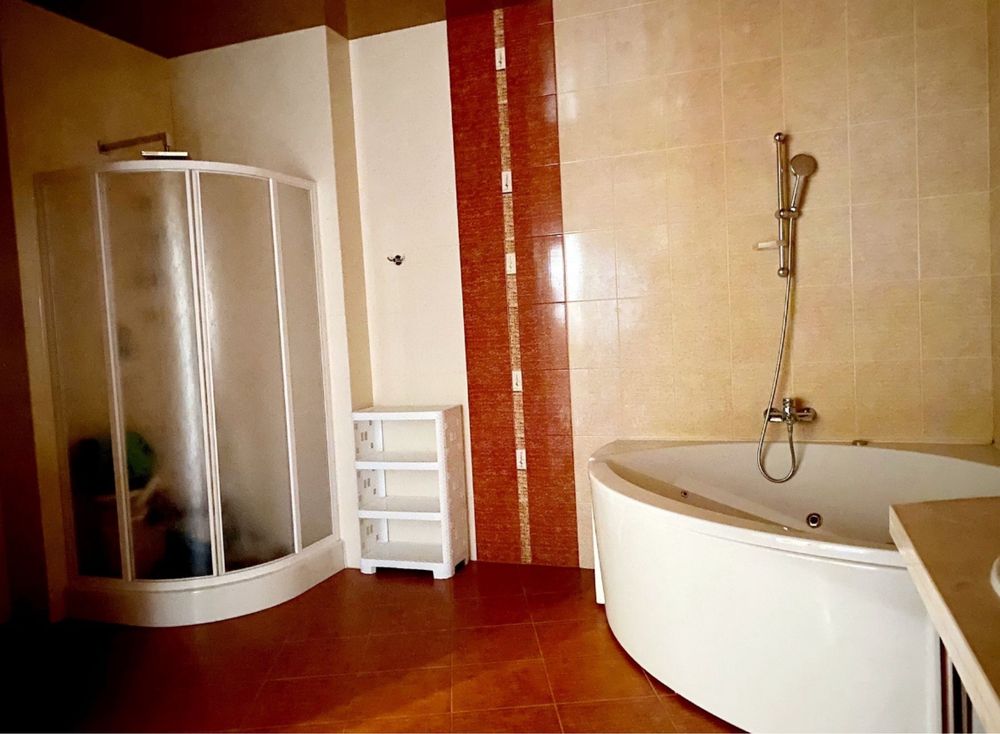 Продажа 4 спальни Госпром, Данилевского 40, м. Науки, центр