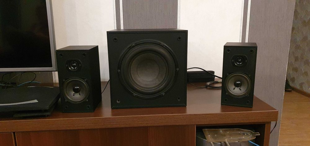 Акустическую систему