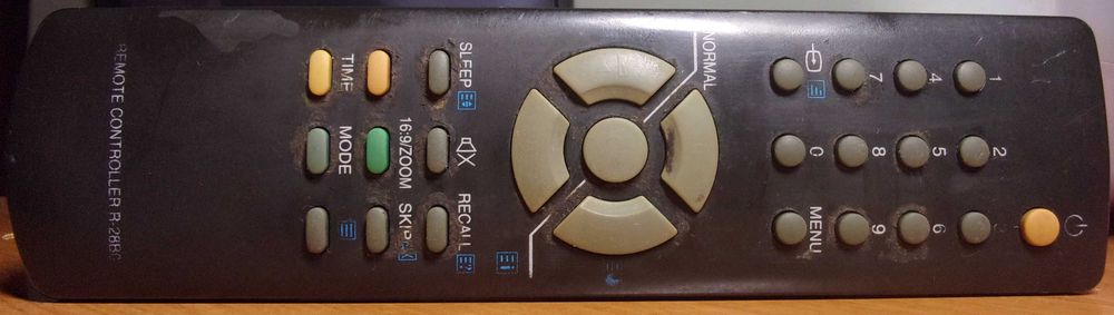 Oryg Pilot TV R-28BG