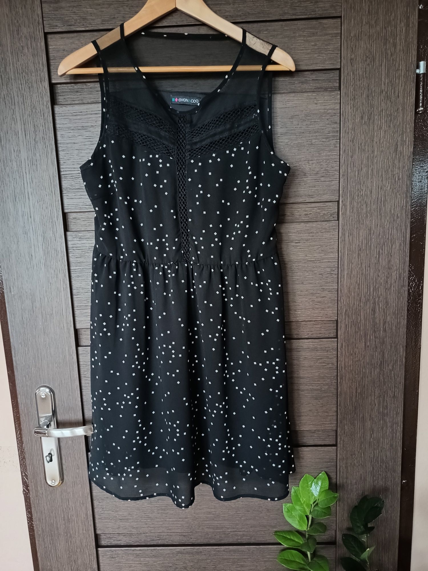 Sukienka zwiewna Zalando even&odd xl 42 40 czarna siateczka