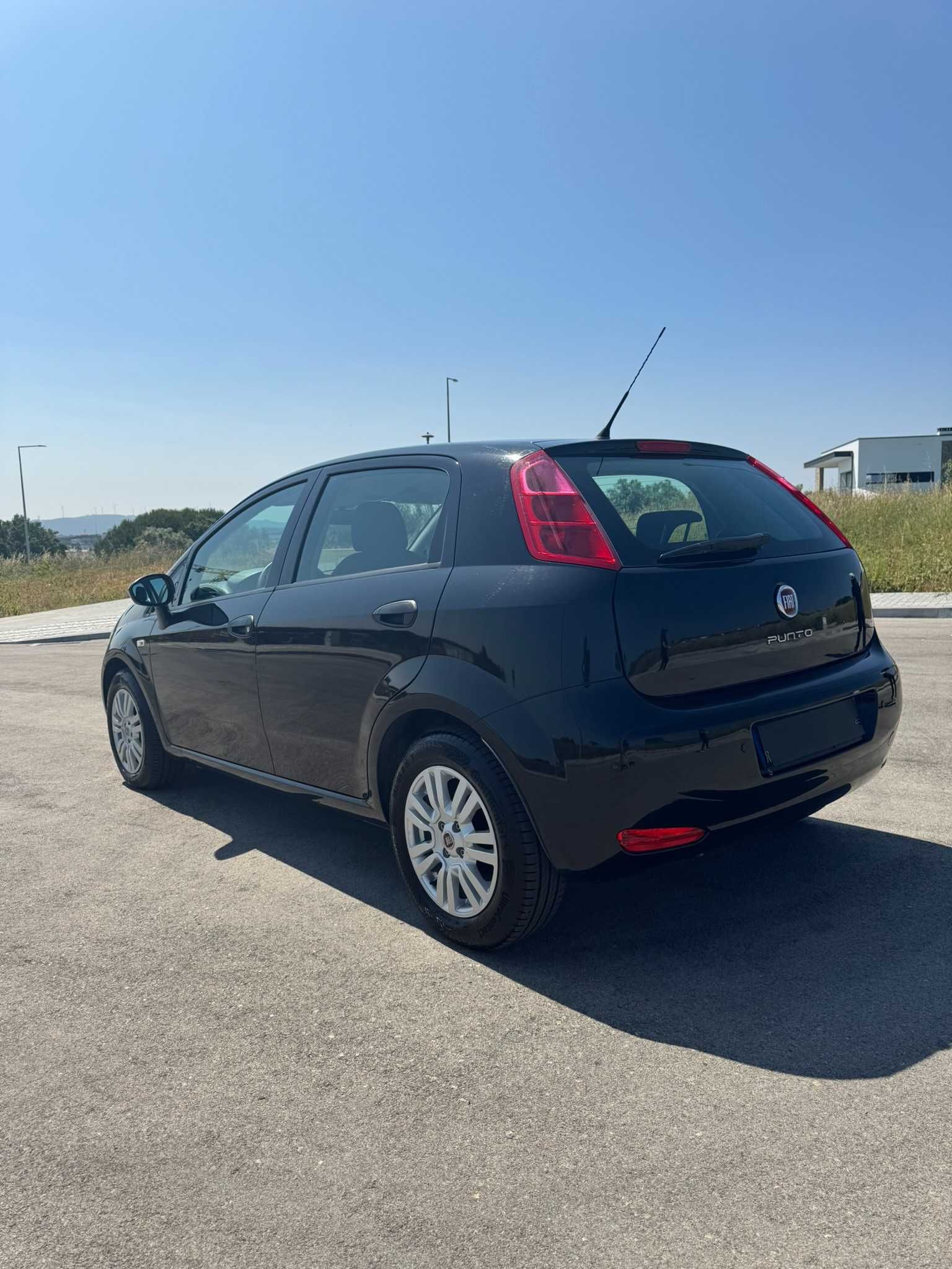 FIAT PUNTO 1.2 - Start&Stop - Poucos KM