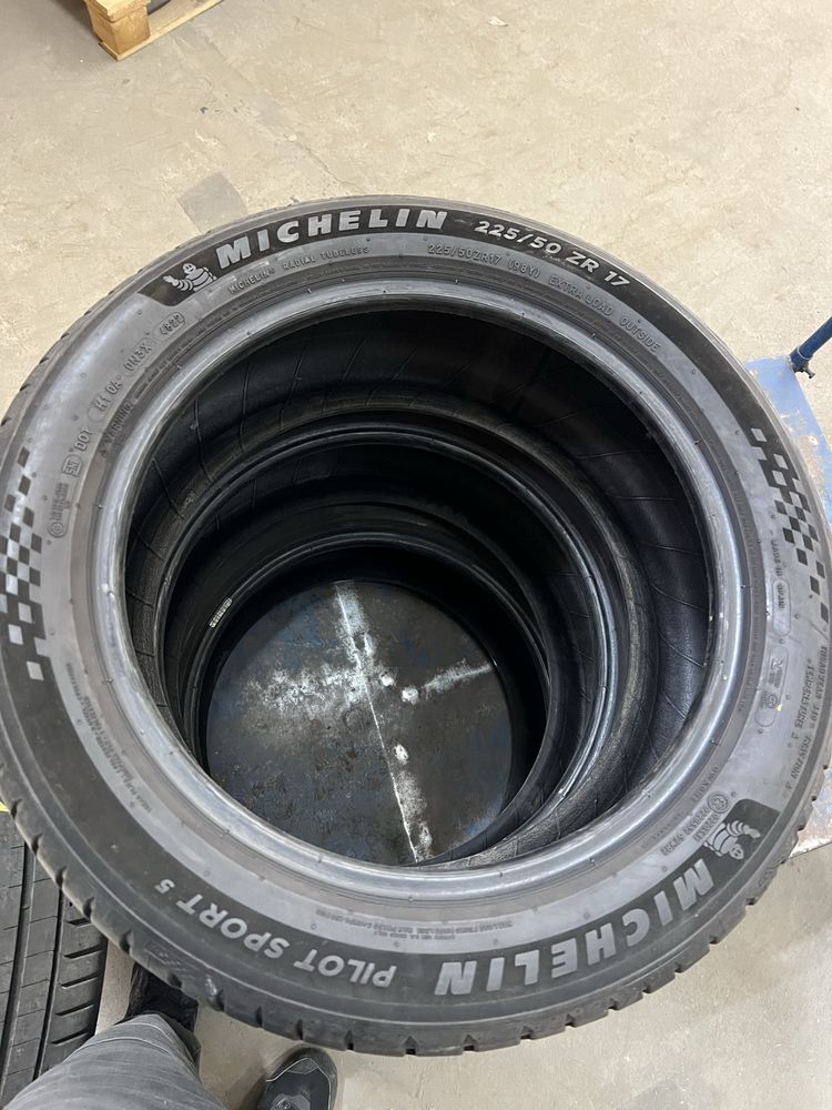 Michelin Pilot Sport 5 225/50 R17