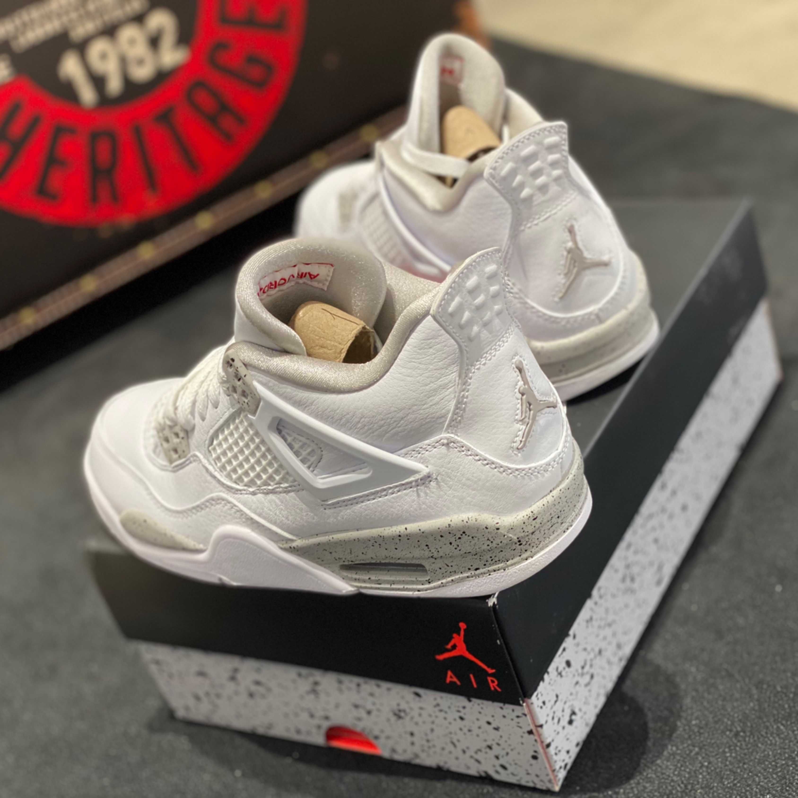 Jordan 4 Retro Białe Oreo Buty codzienne nowe z metką R.42