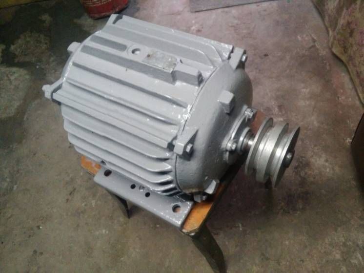 Продам 3-х фазный электродвигатель 11,5квт 3000 об/мин