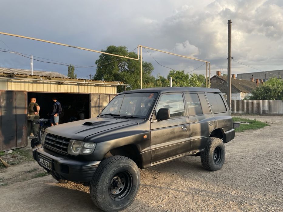 Mitsubishi Pajero 2 2.8 2000