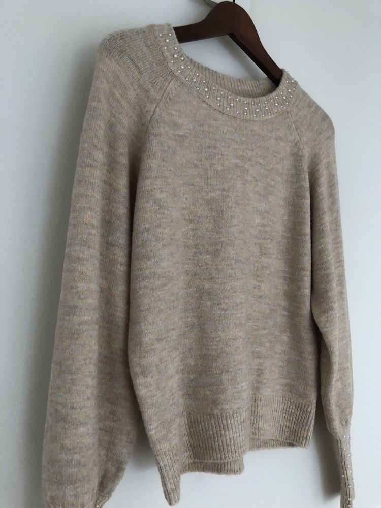 Sweter z perełkami Vero Moda L