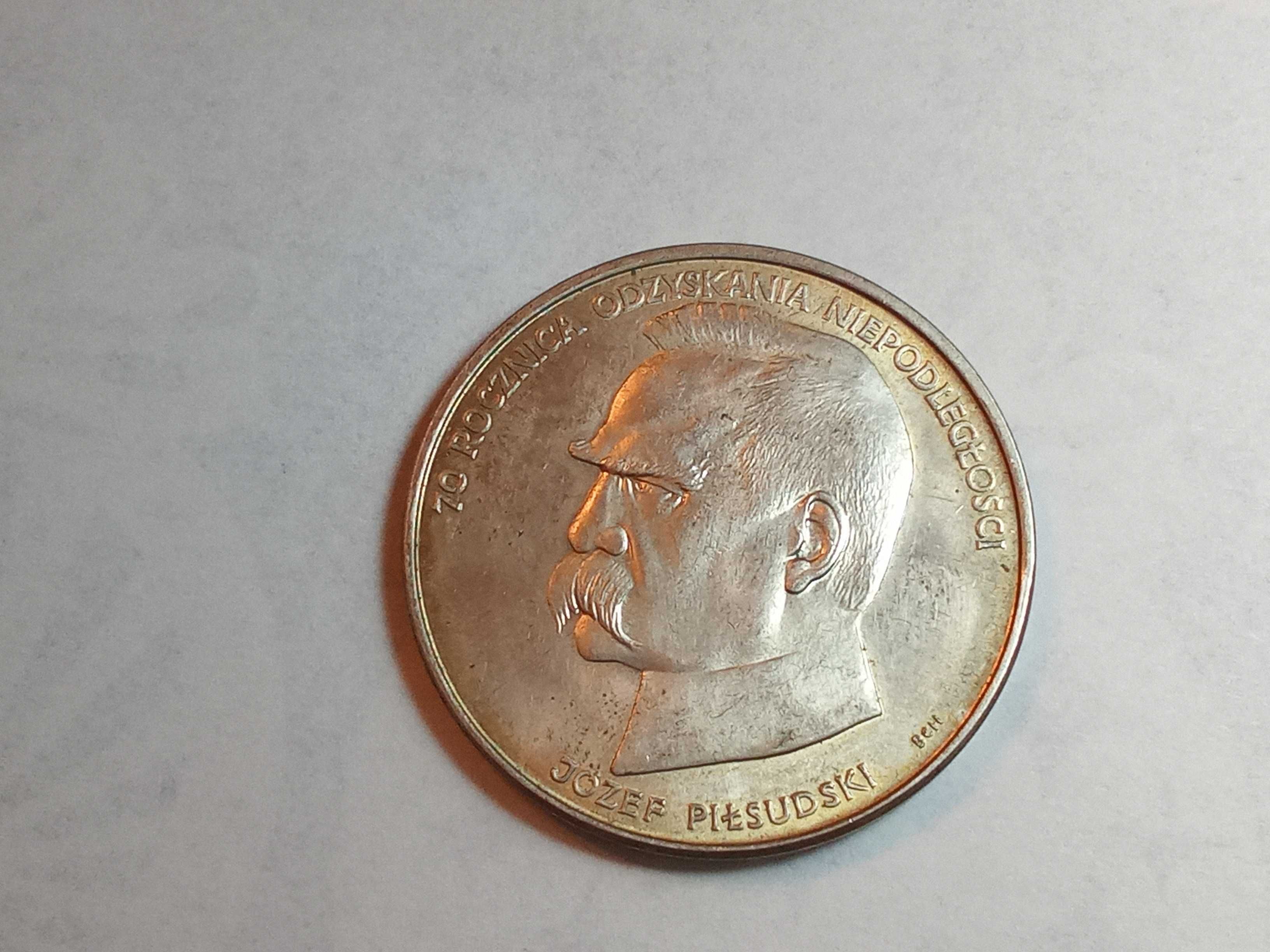 Moneta Piłsudski 50 000 zł z 1988 roku.