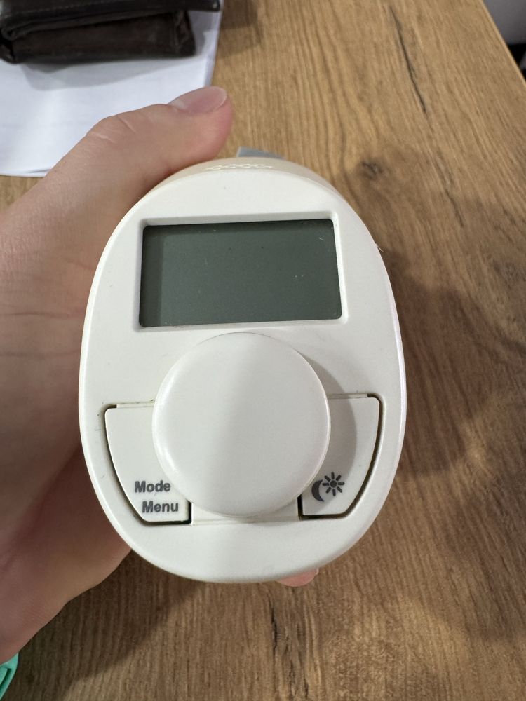 Termostat elektroniczny do grzejnika