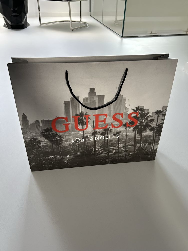 Torebka guess duza 55x44,5x12,8cm papierowa