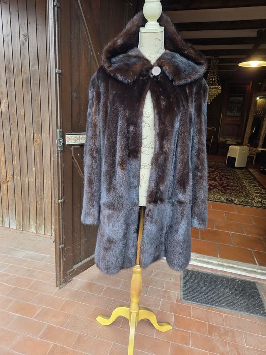 Casaco castanho em pêlo de vison