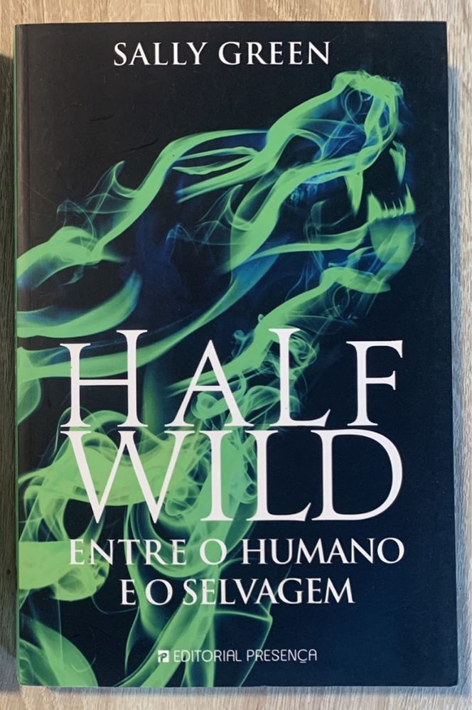 Livros Half Wild e Half Bad