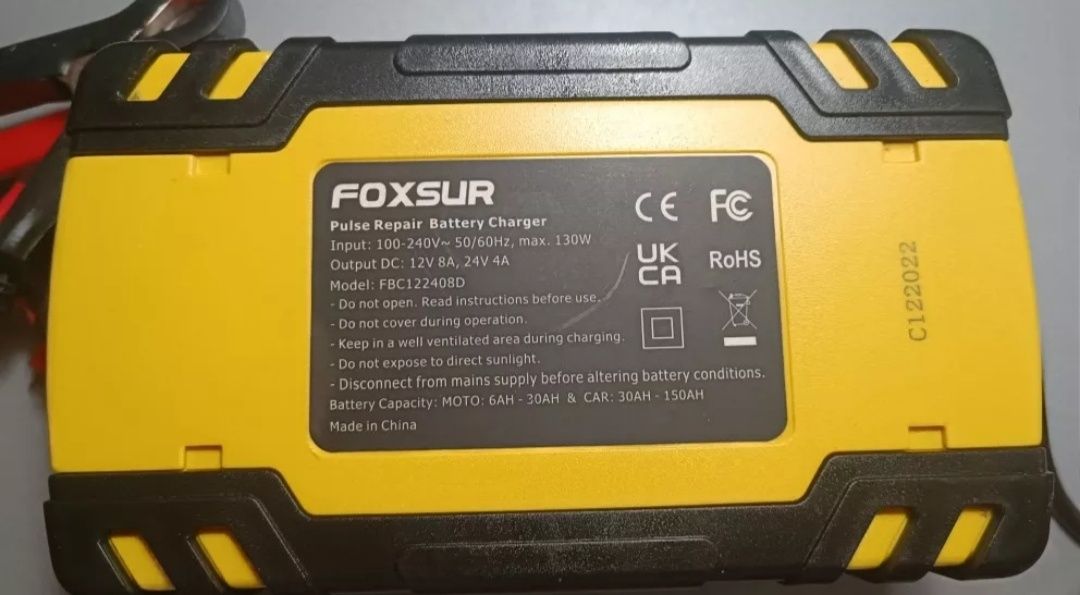 Зарядний пристрій FOXSUR 12V/24V 8A