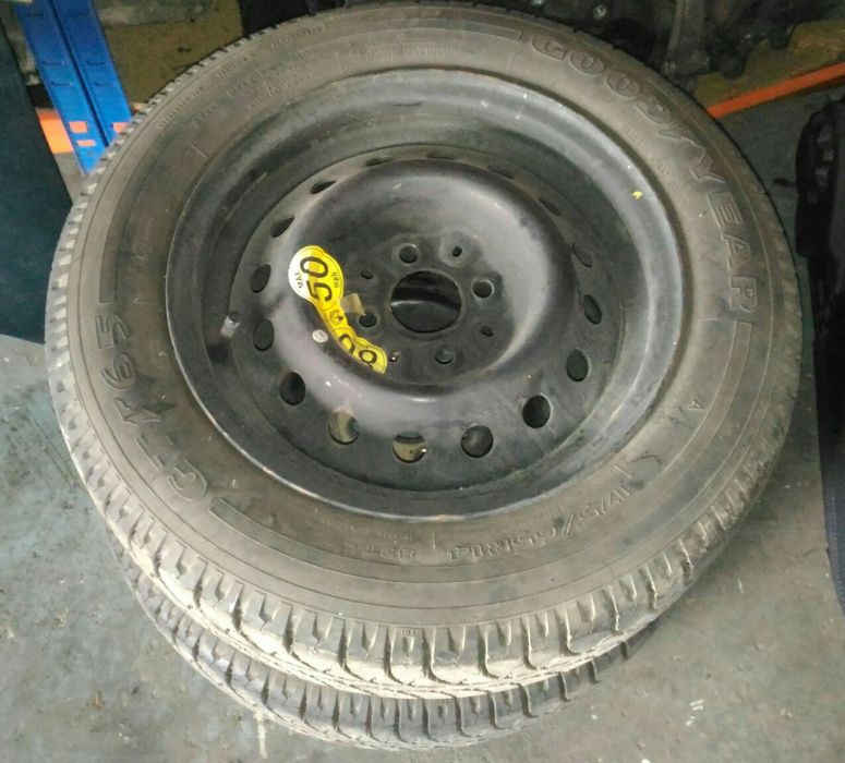 Pneus 175 / 65 R 14 rodas suplentes MGF e TF