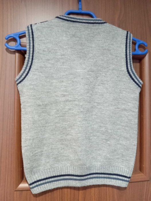 Pulowerek/kamizelka dla chłopca