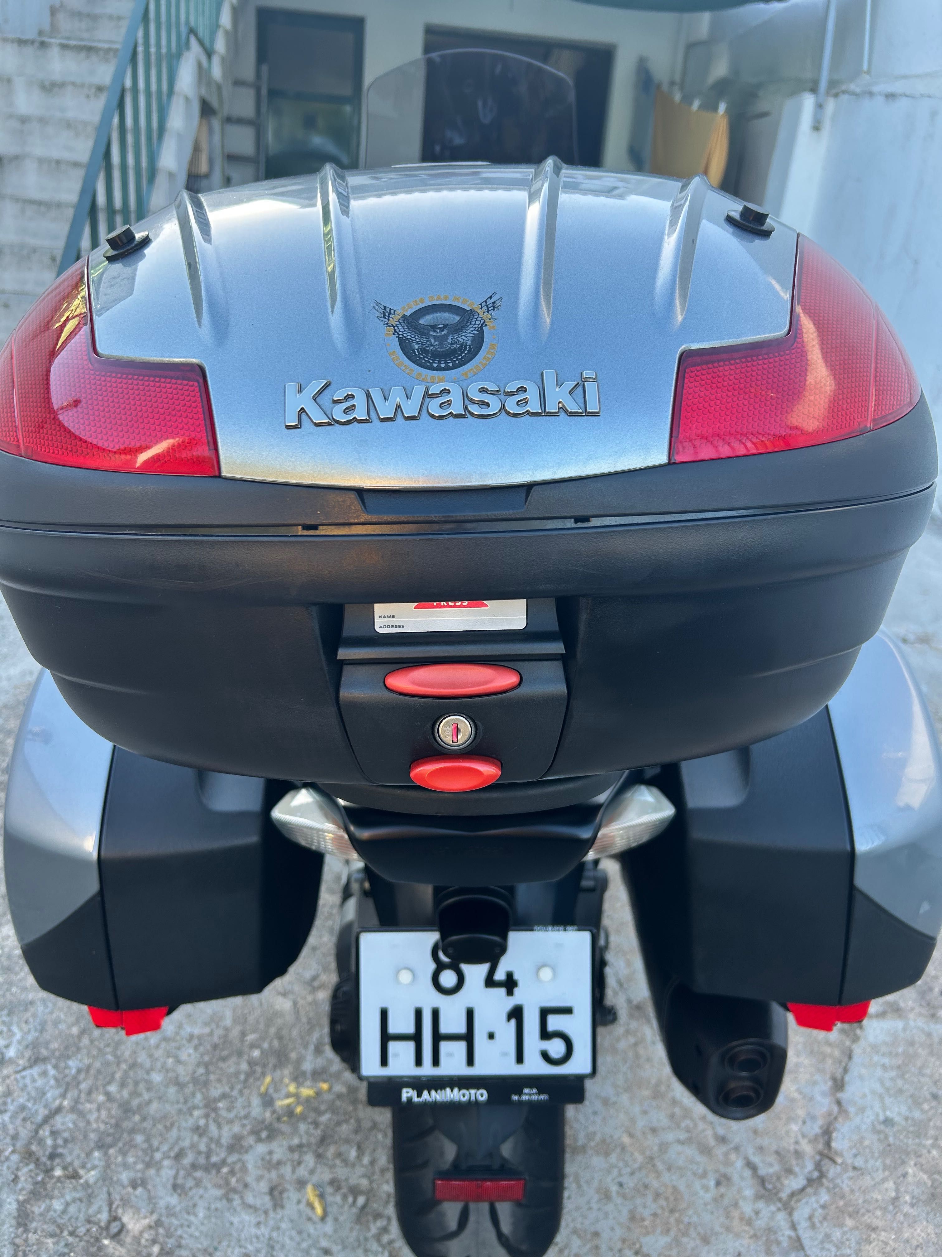 Kawasaki GTR 1400