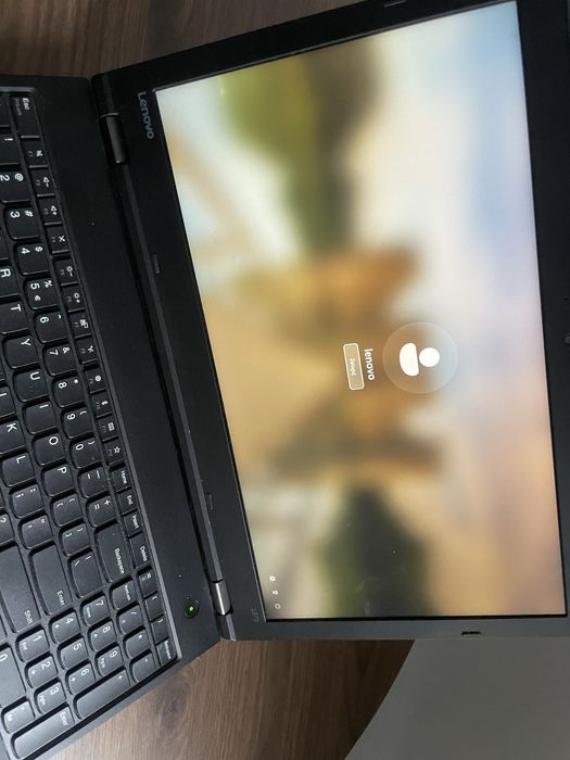 Laptop Lenvo L570 i3 8GB 120 SSD Windows 11 Pro