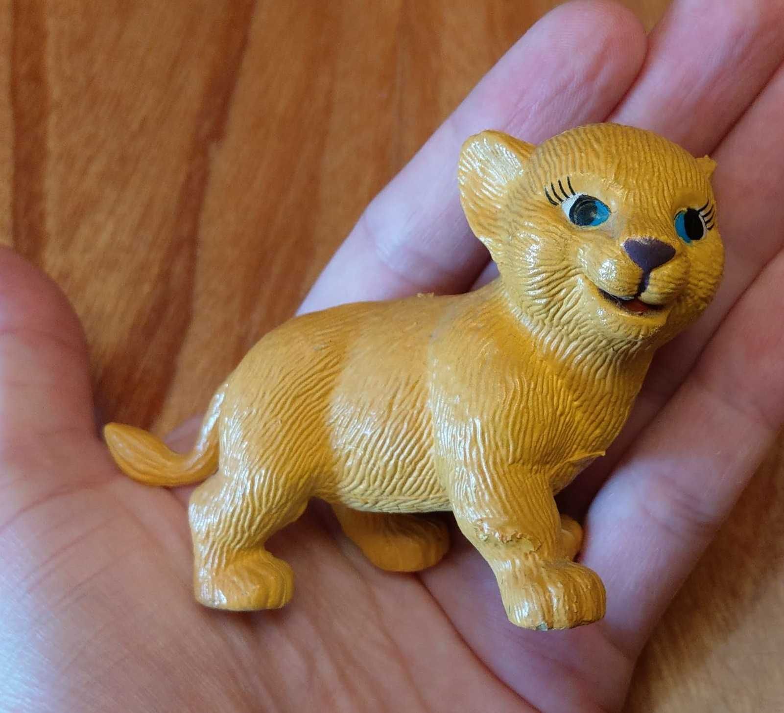 Król Lew, młody Simba i Nala figurki nowe wysylka
