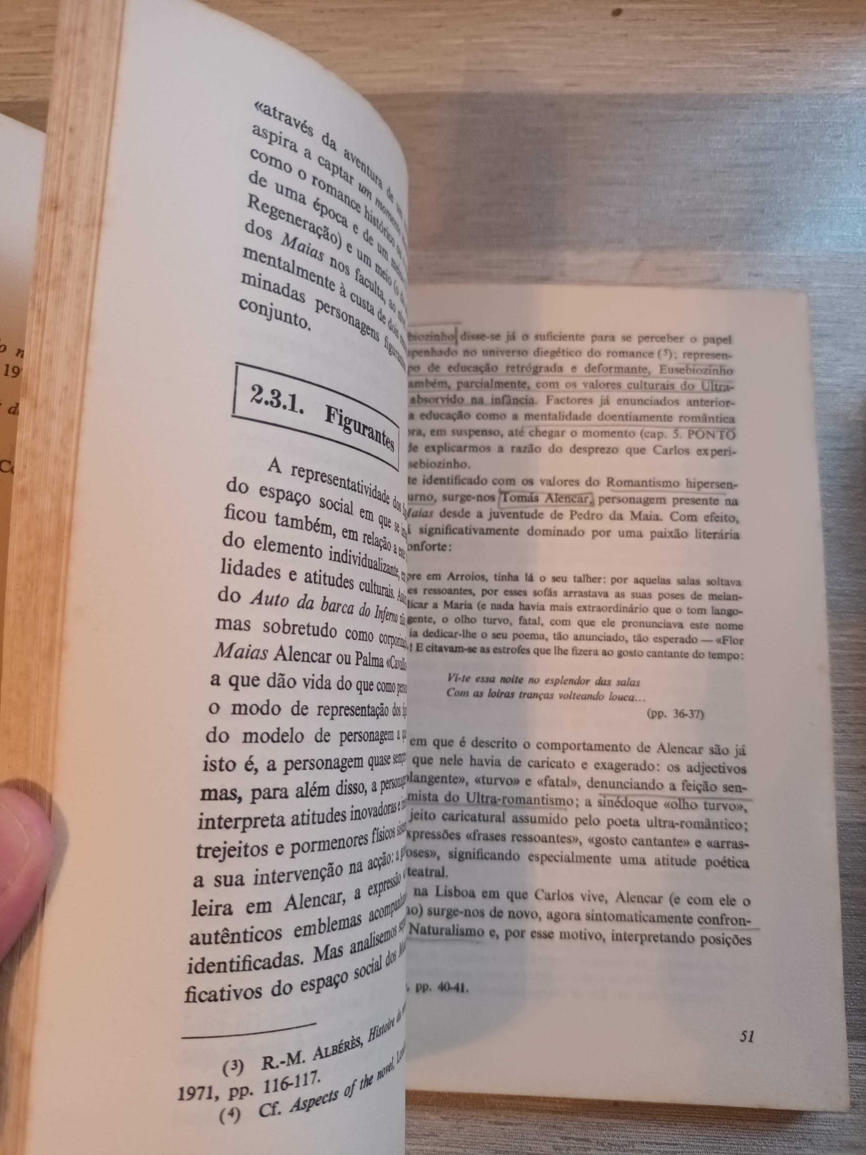 Livros obra Eça de Queiroz e Cesário Verde