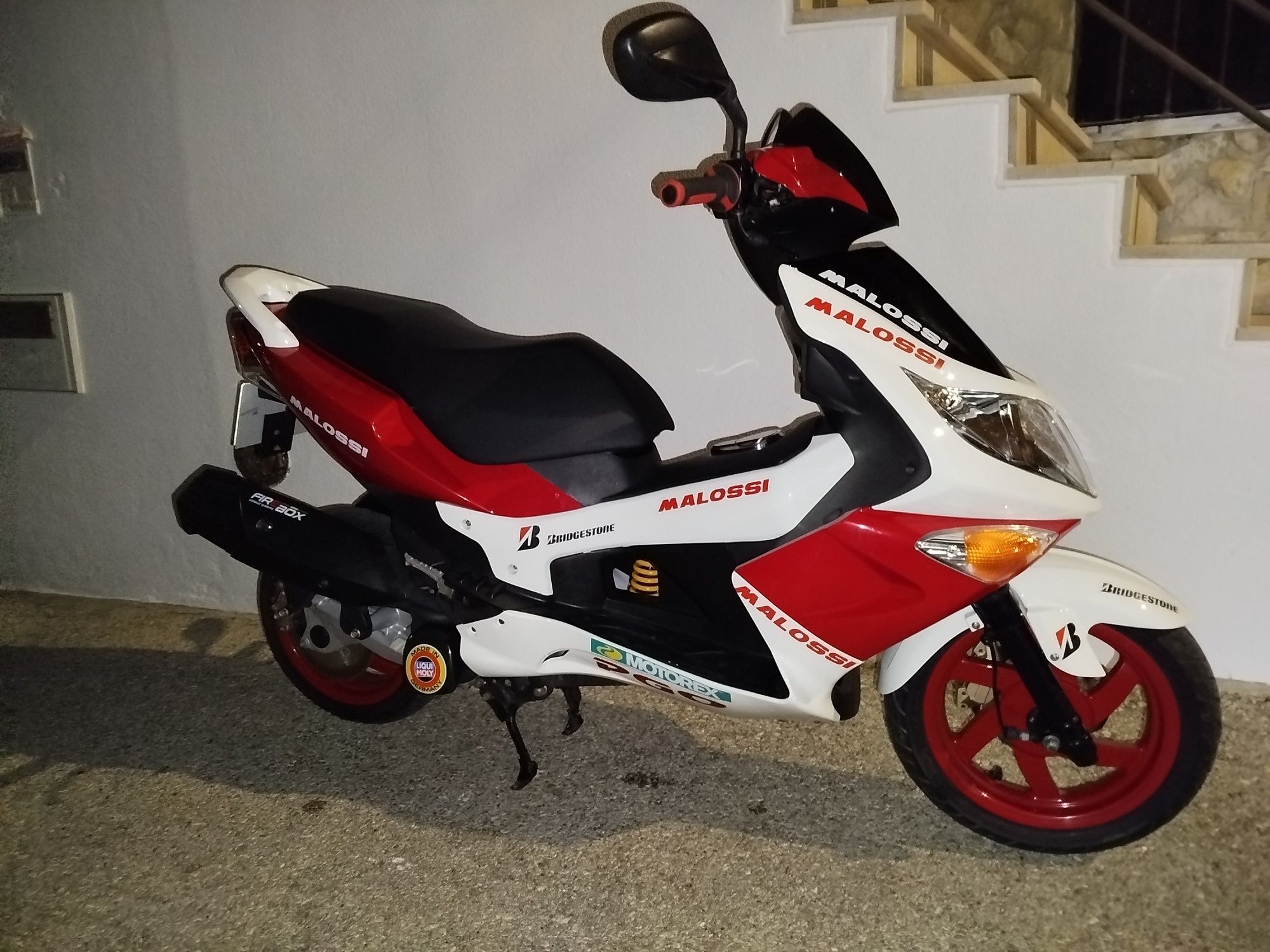 Scooter pgo gmax 125