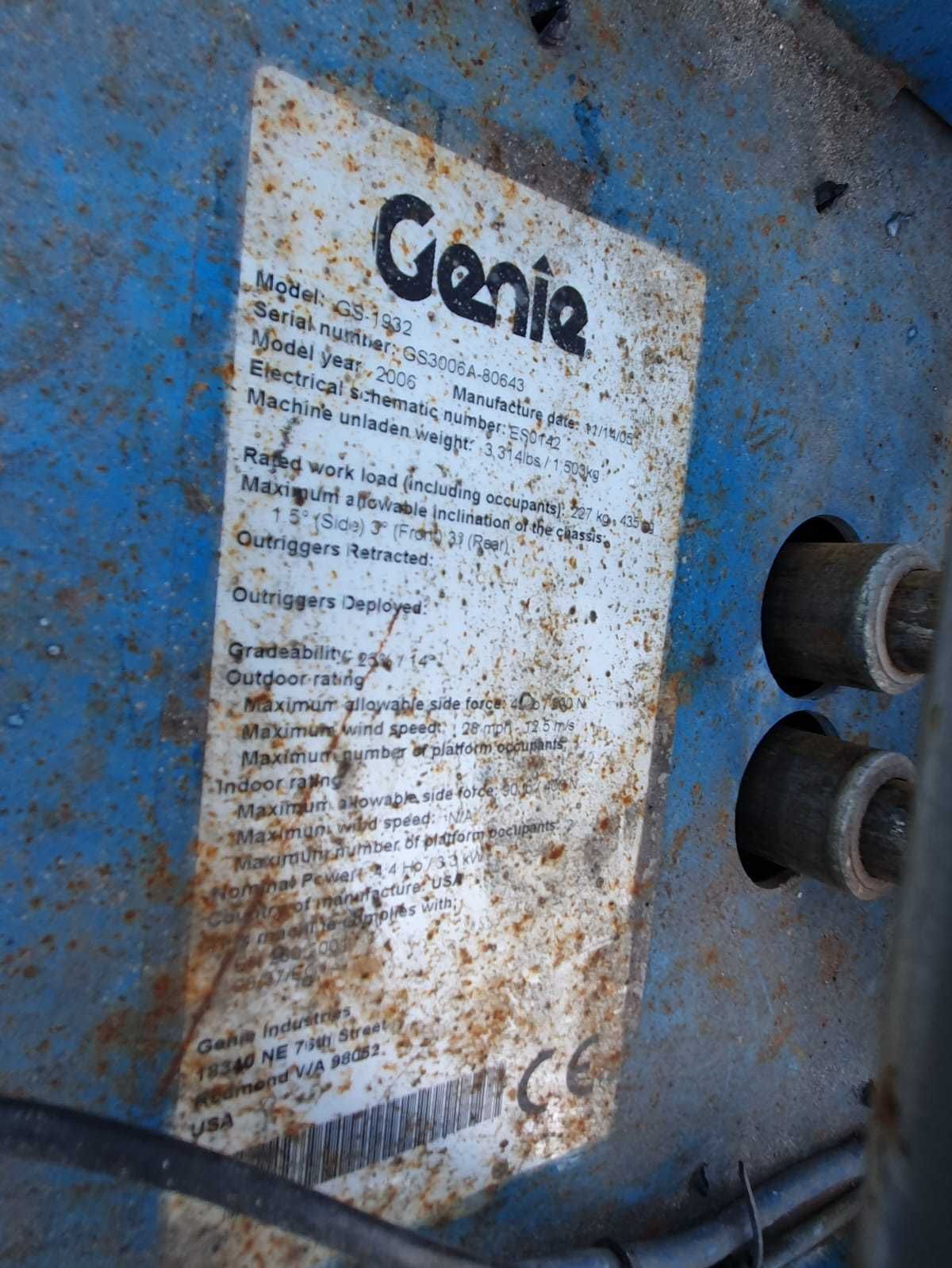 Podnośnik nożycowy GENIE 1932, 8m. 2005, netto: 16.000 PLN.